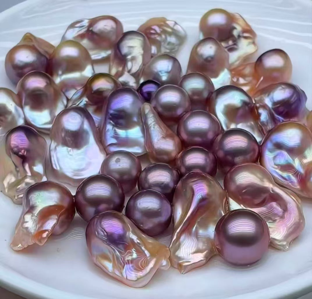 【Live-Gary】Surprise Legend Baroque pearl clam (2 Baroque pearls+1 Edison Pearl)