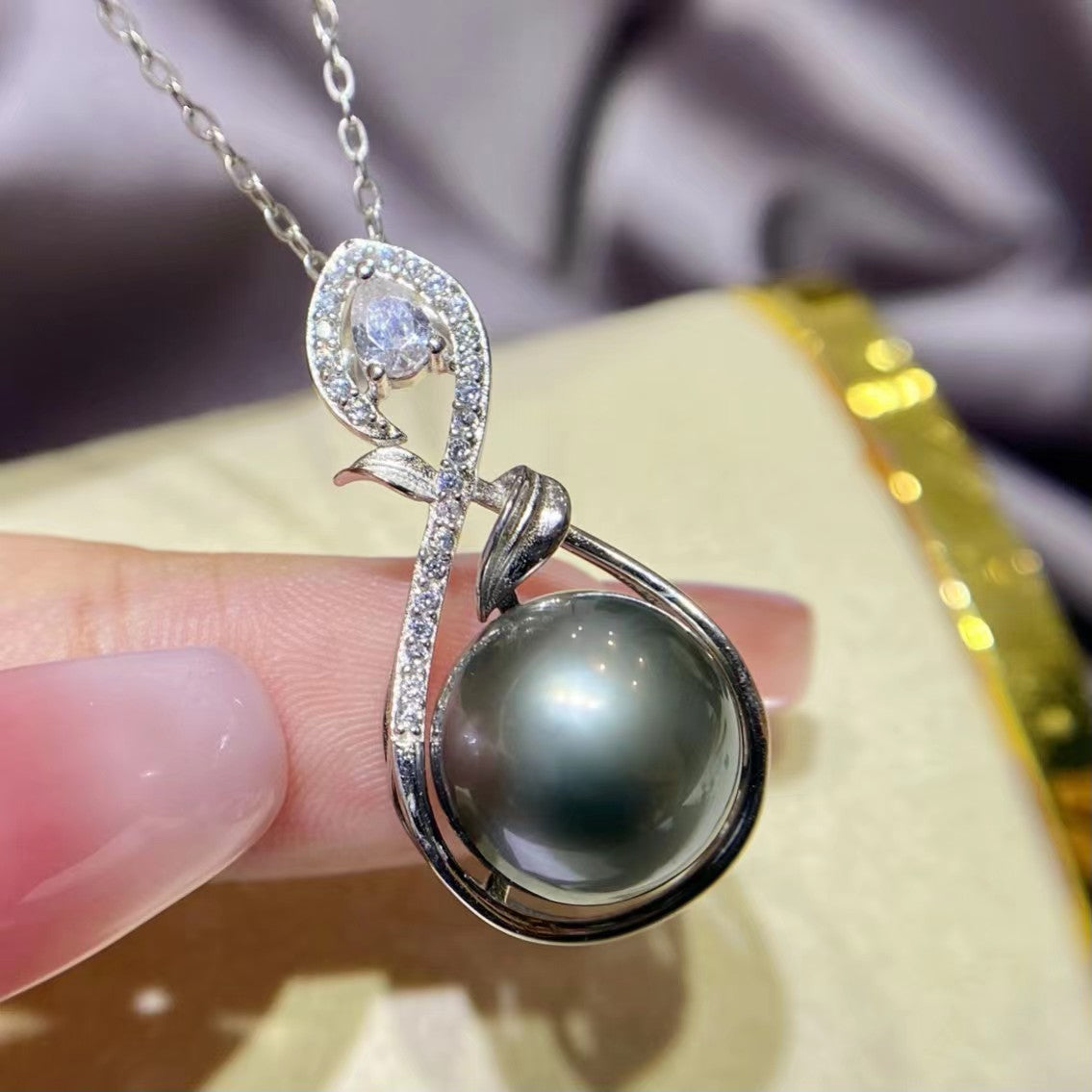 12-13mm Beating Heart Tahitian Pearl Pendent, S925 setting