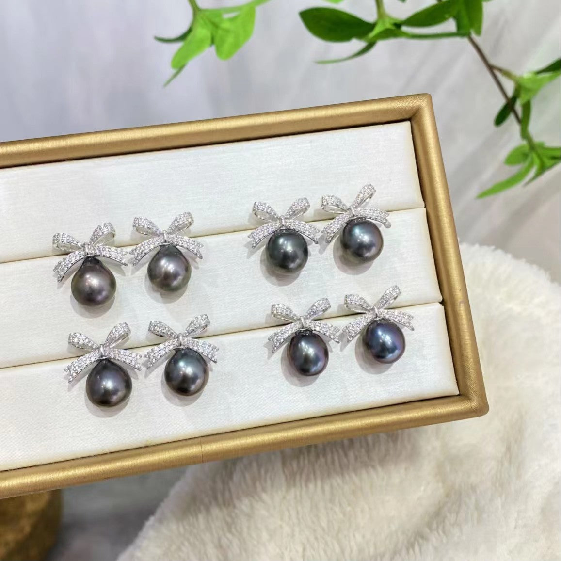 10-11mm Tear drop shape Tahitian Pearl Bowknow Earring, S925 Sliver Setting