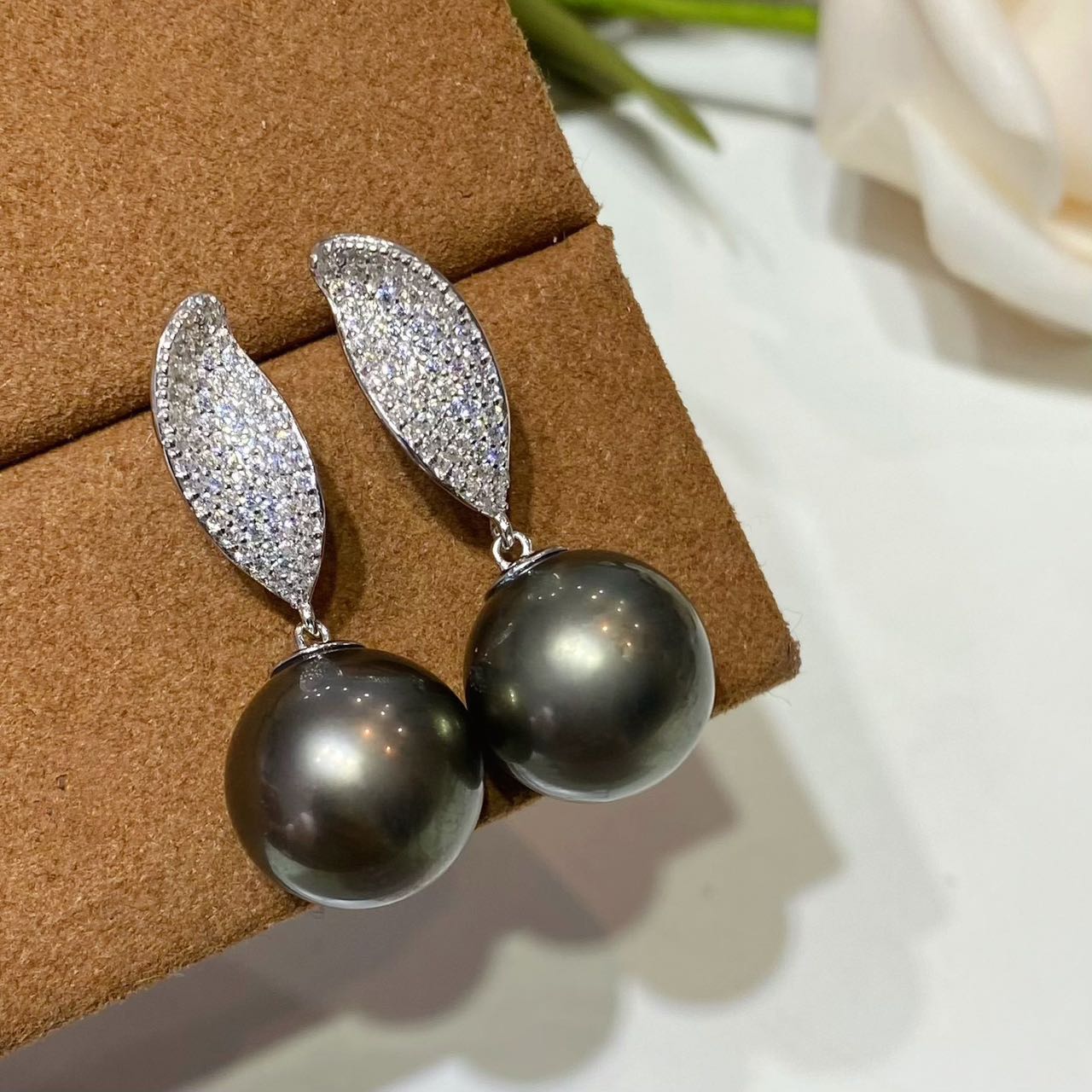 12-13mm Tahitian Pearl Feather Pearl Earring, S925 Sliver Setting