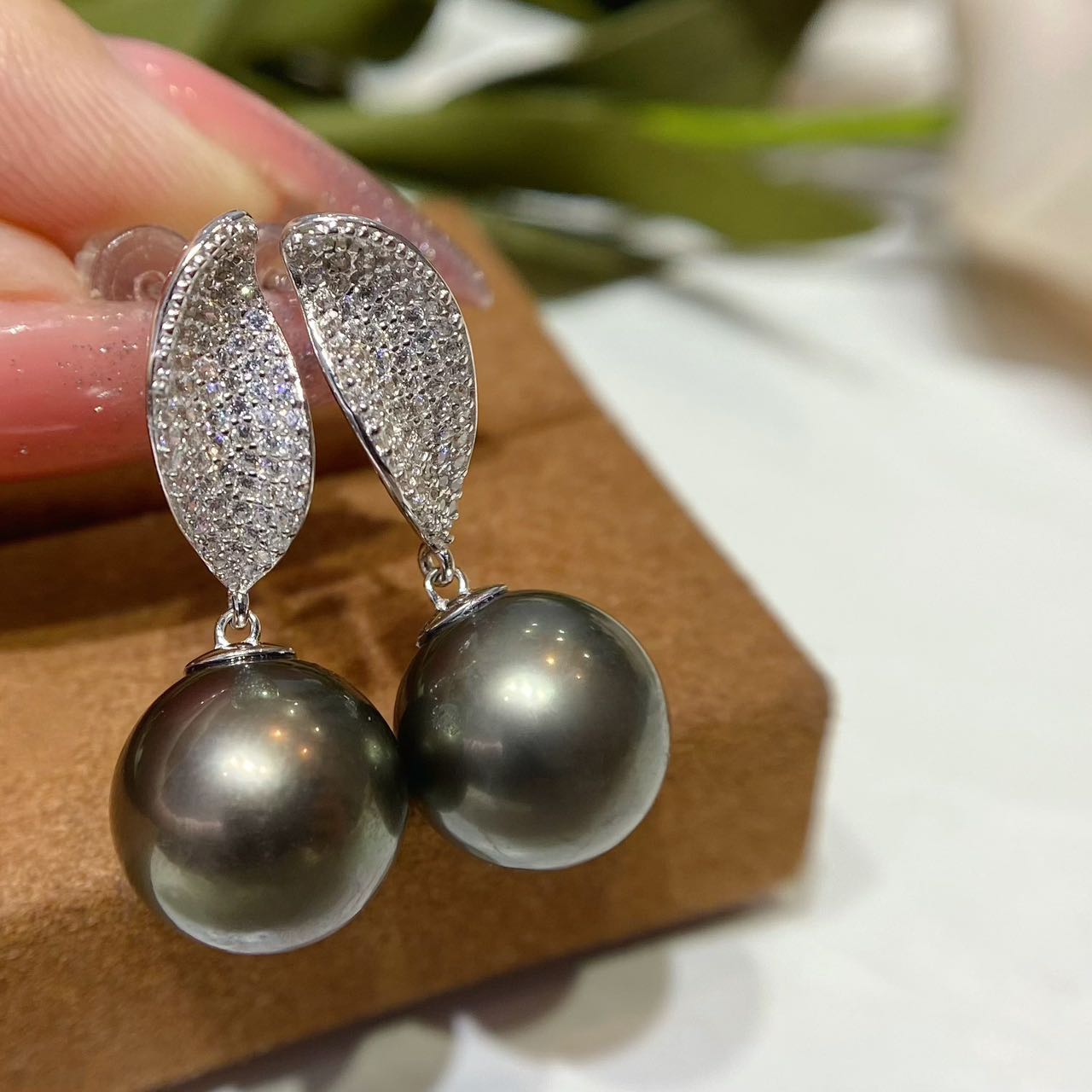 12-13mm Tahitian Pearl Feather Pearl Earring, S925 Sliver Setting