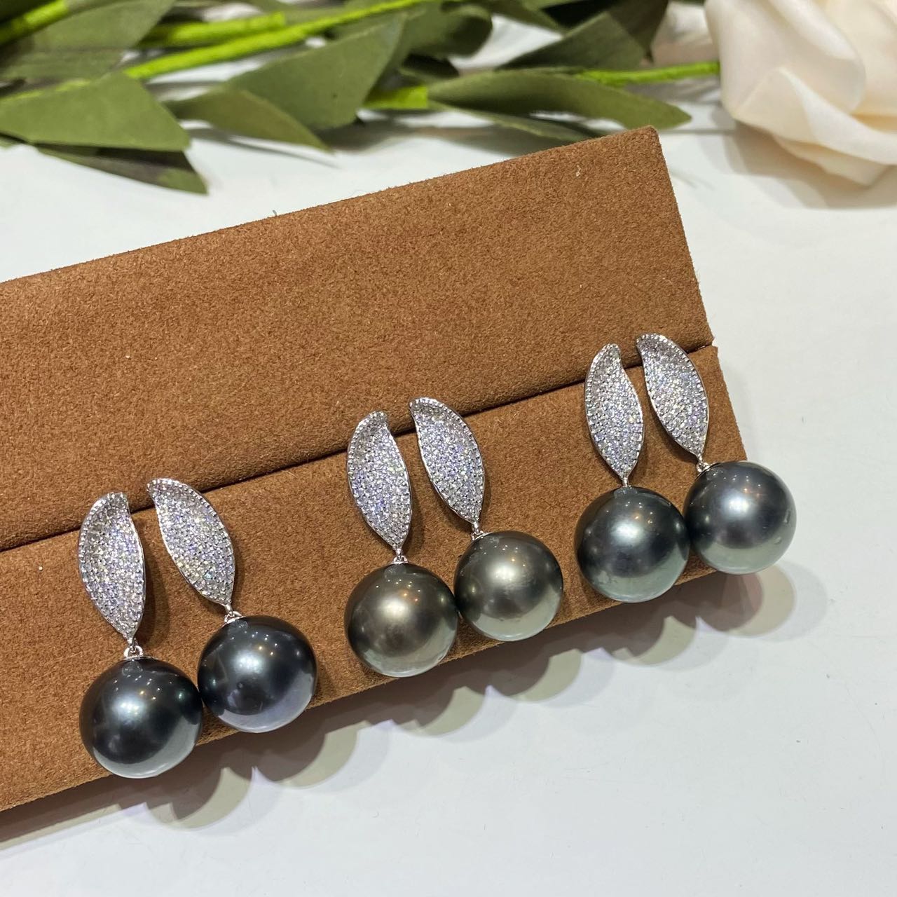 12-13mm Tahitian Pearl Feather Pearl Earring, S925 Sliver Setting