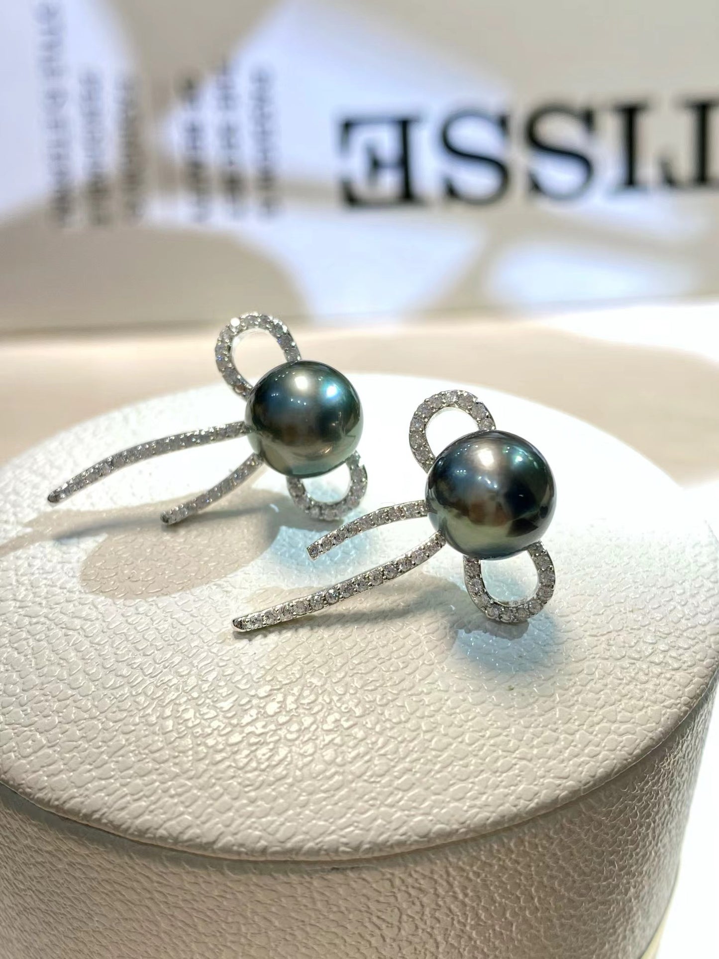 9-10mm Tahitian Pearl Bowknot Earring, S925 Sliver Setting