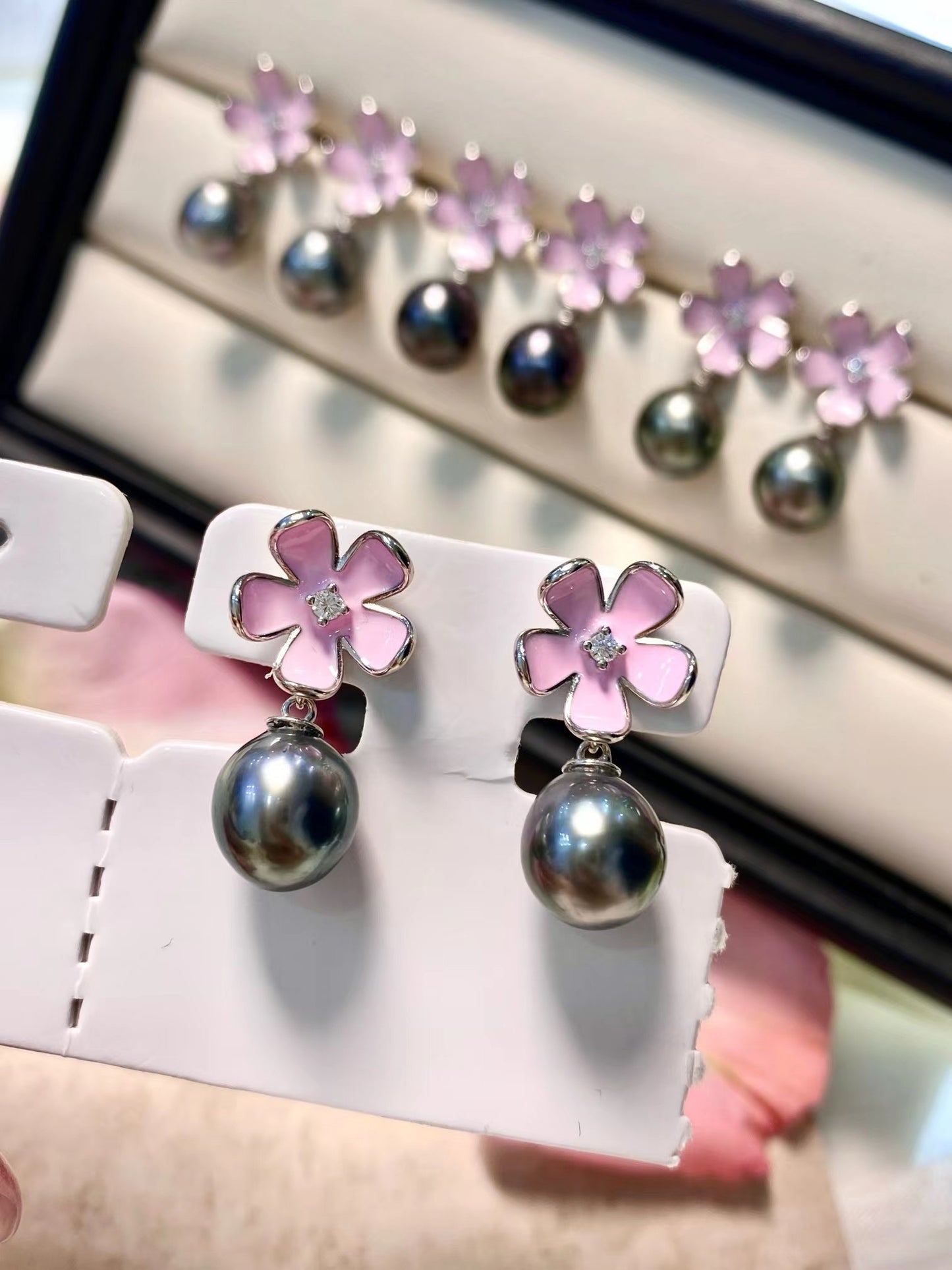 8-9mm Tahitian Pearl Tear Drop Pinky Flower Earring, S925 Sliver Setting