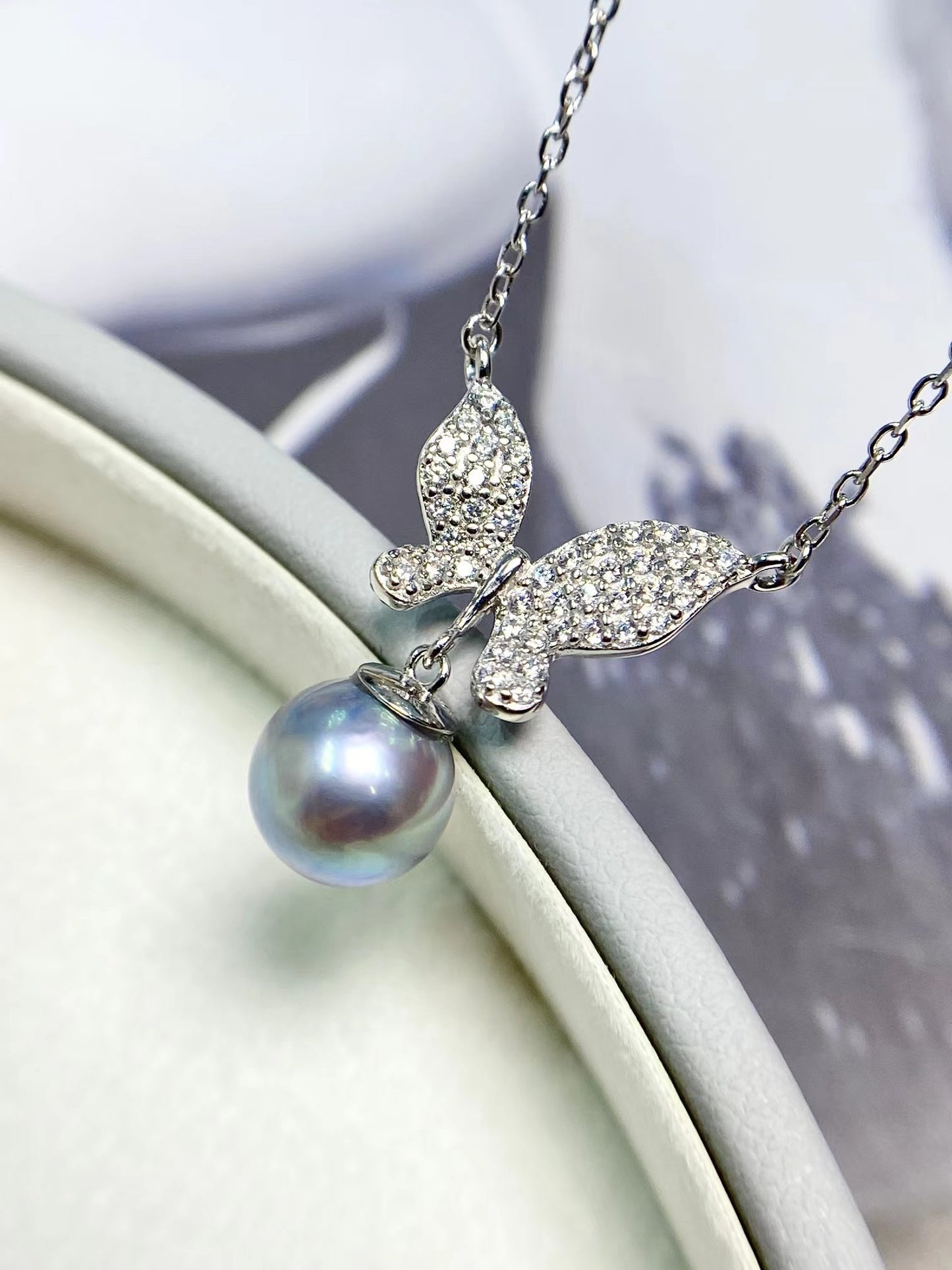 8-9mm Grey Akoya Butterfly Pendent, S925 Sliver Setting